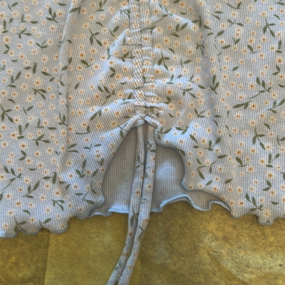 Flowered crop top - Picture 6 of 11